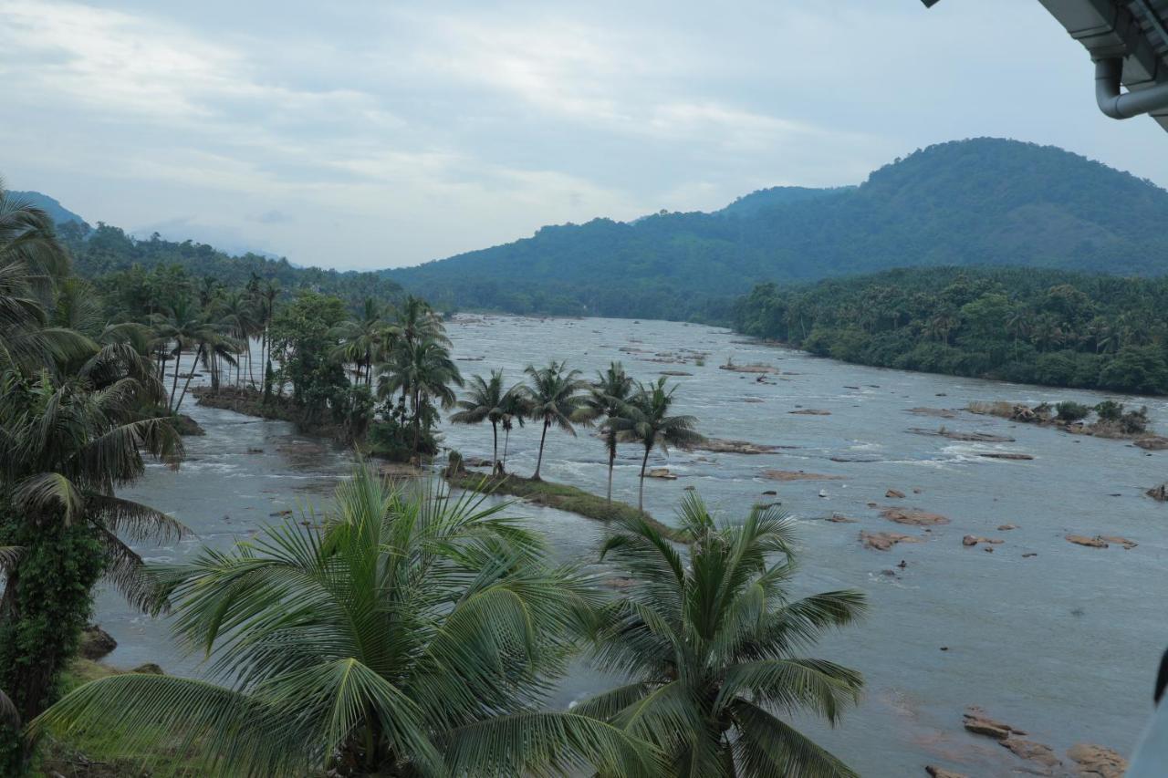 The Anchorage Athirapilly Resort Athirappilly Exterior foto
